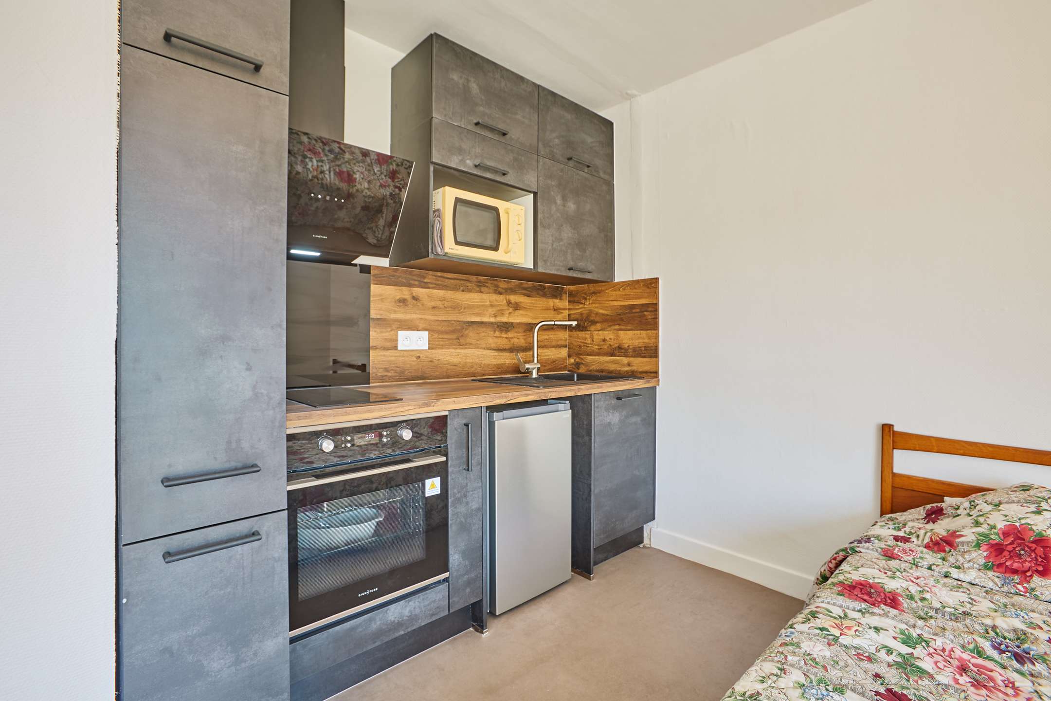 Studio confortable et climatisé, idéal pour 2 personnes Photo du bien 3