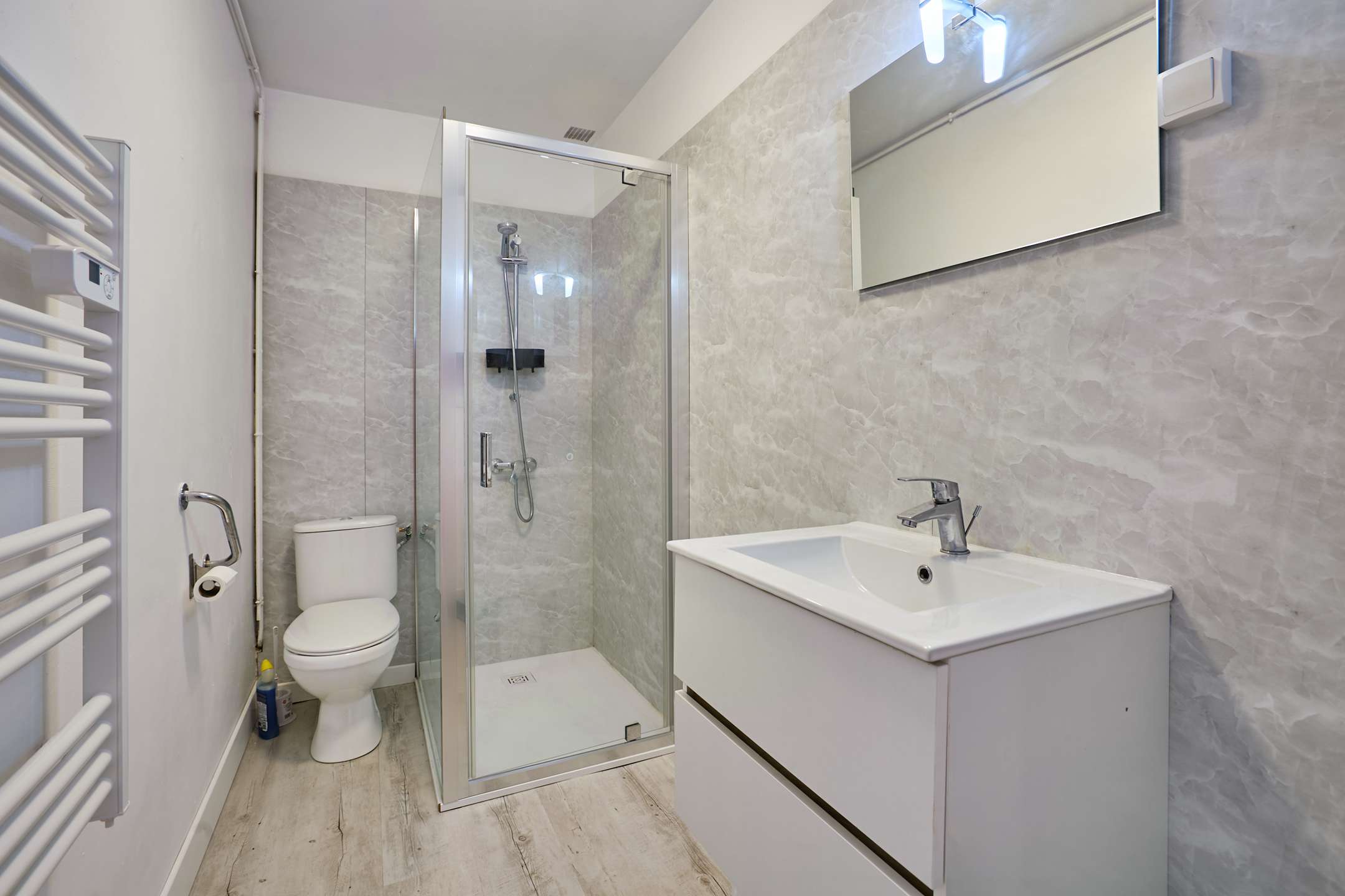 Studio confortable et climatisé, idéal pour 2 personnes Photo du bien 4