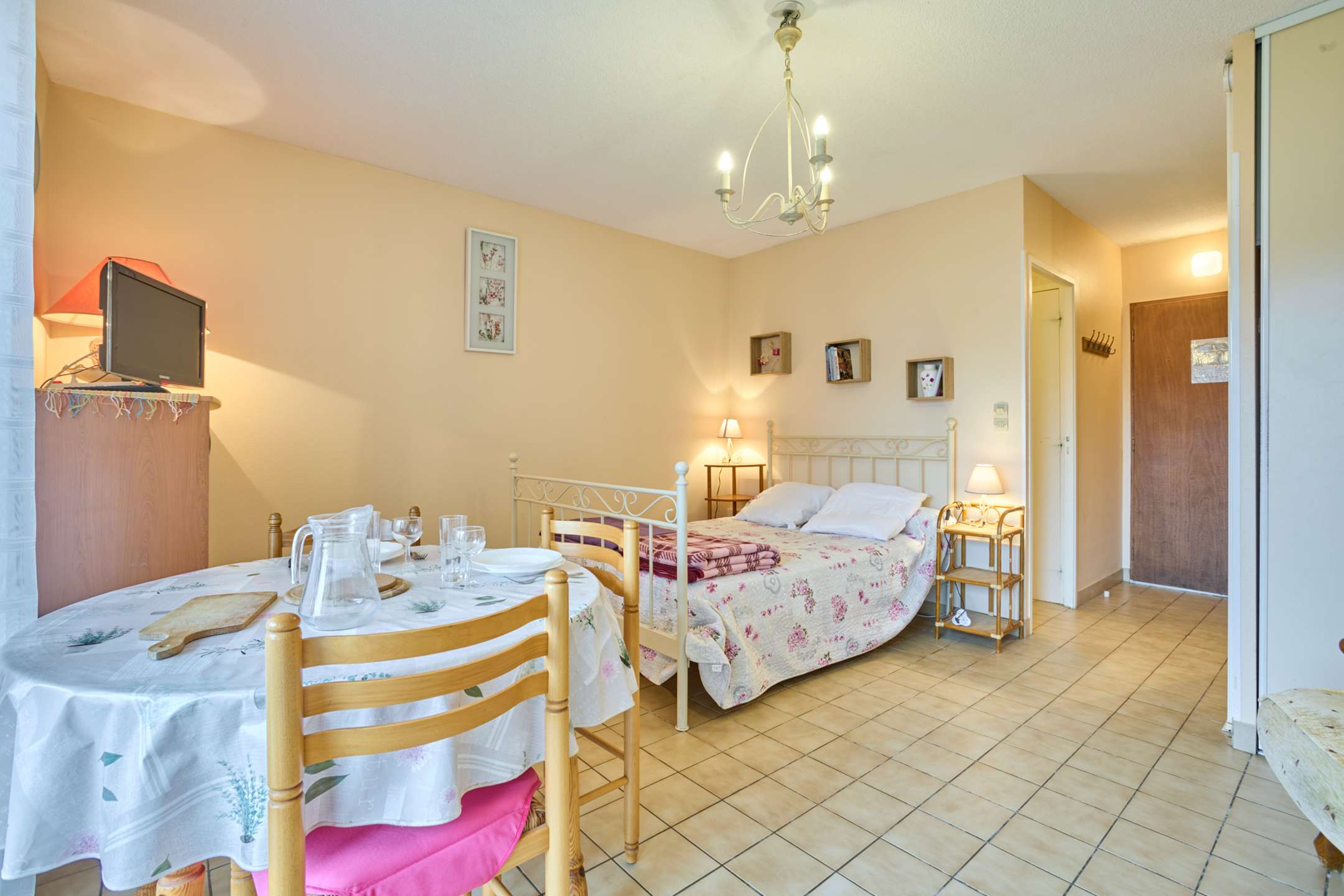 Studio proche des thermes, Résidence Le Beaulieu-Wifi-borne recharge voiture payante Photo du bien 11